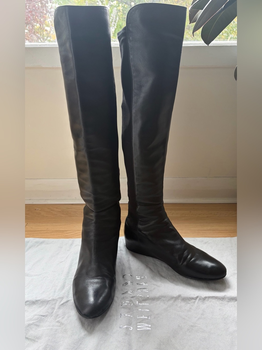 Stuart Weitzman Black Leather Lander Hidden Wedge Boots, 8.5